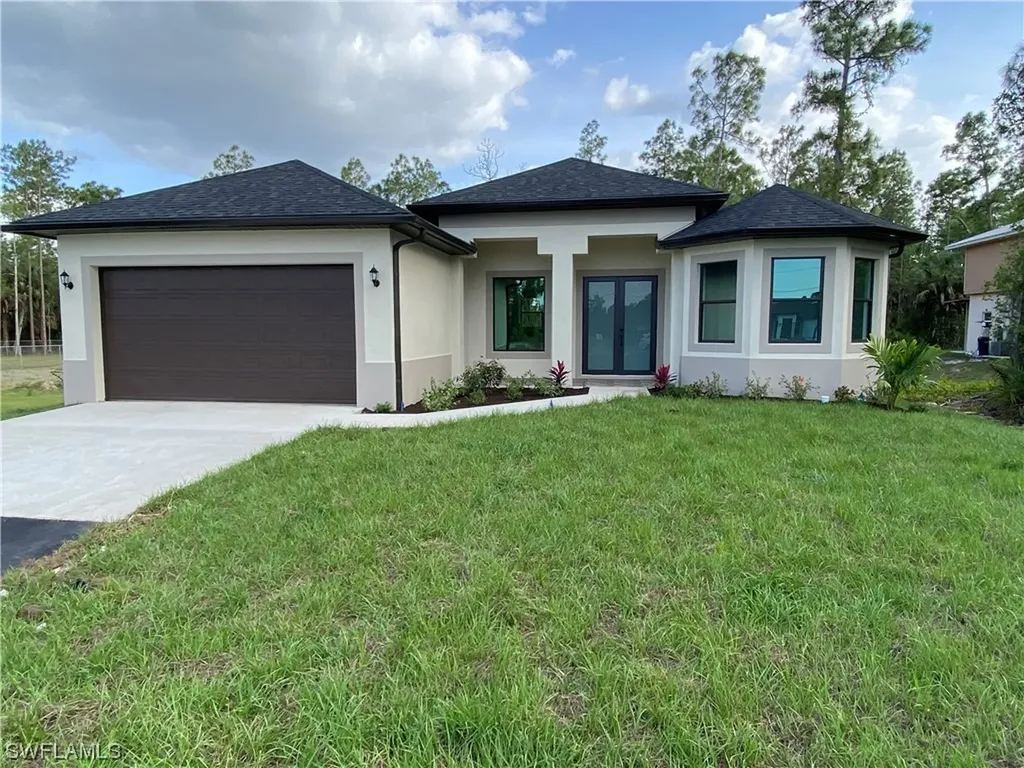 2522 24th Avenue NE Naples FL 34120