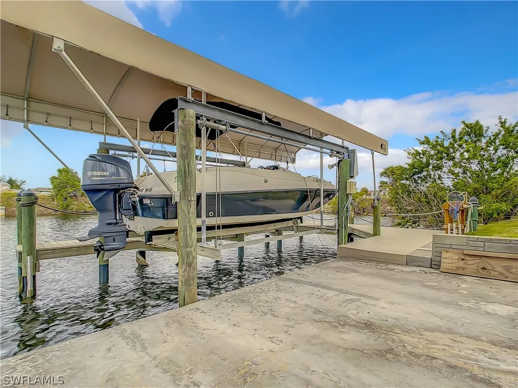 1532 NW 36th Avenue Cape Coral FL 33993