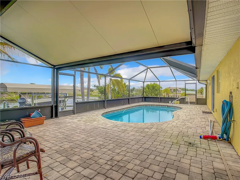 1532 NW 36th Avenue Cape Coral FL 33993