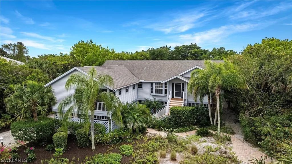 479 Las Tiendas Lane Sanibel FL 33957