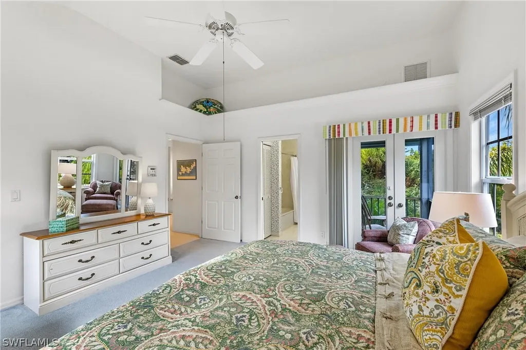 479 Las Tiendas Lane Sanibel FL 33957