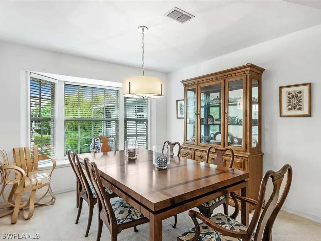 479 Las Tiendas Lane Sanibel FL 33957