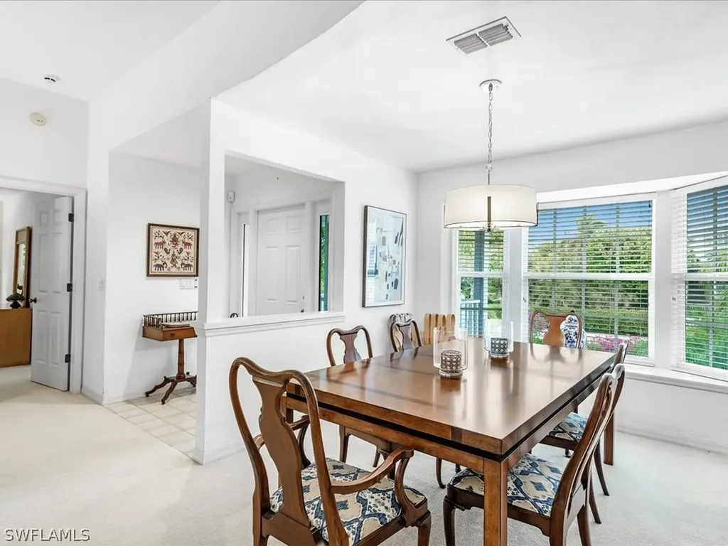 479 Las Tiendas Lane Sanibel FL 33957