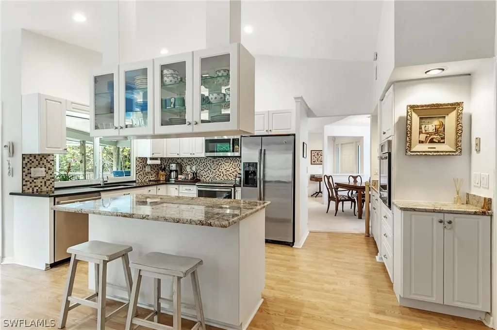 479 Las Tiendas Lane Sanibel FL 33957