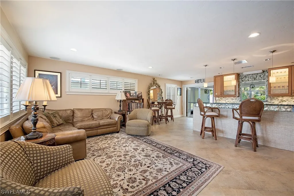 1243 10th Avenue N Naples FL 34102