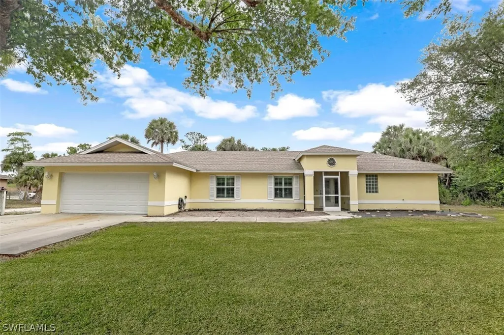 1020 19th Street SW Naples FL 34117