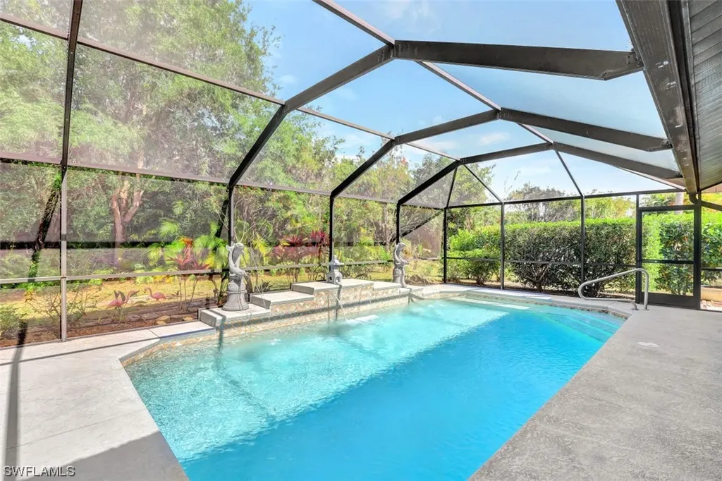 19051 Pine Run Lane Fort Myers FL 33967