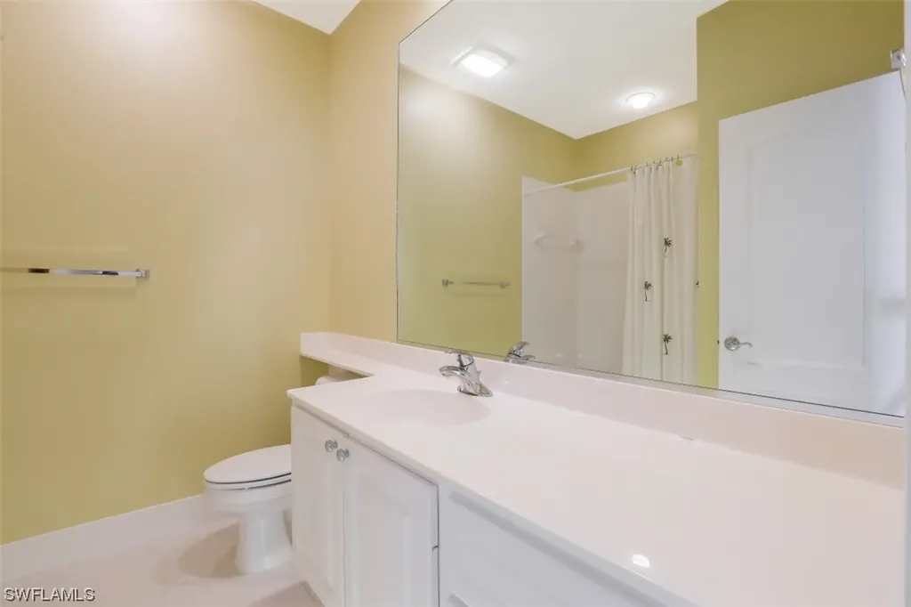 6076 Towncenter Circle Naples FL 34119