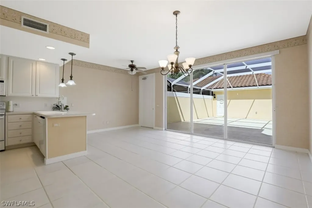 6076 Towncenter Circle Naples FL 34119