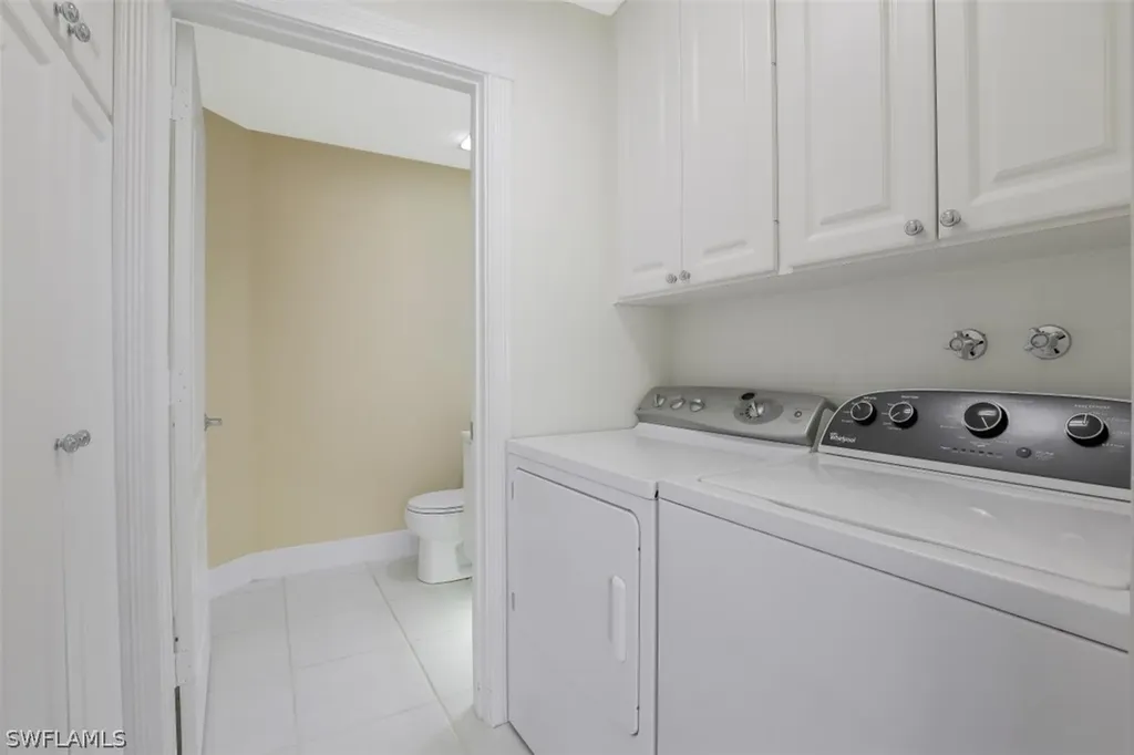6076 Towncenter Circle Naples FL 34119