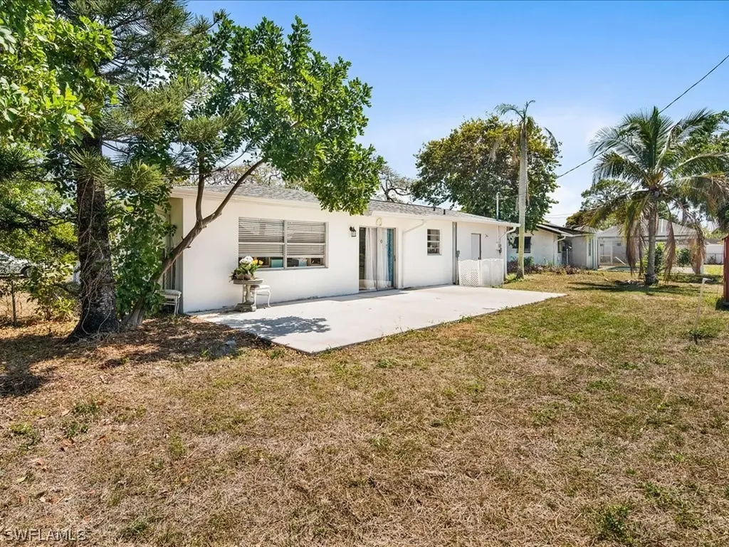 4751 Dorando Drive Naples FL 34103