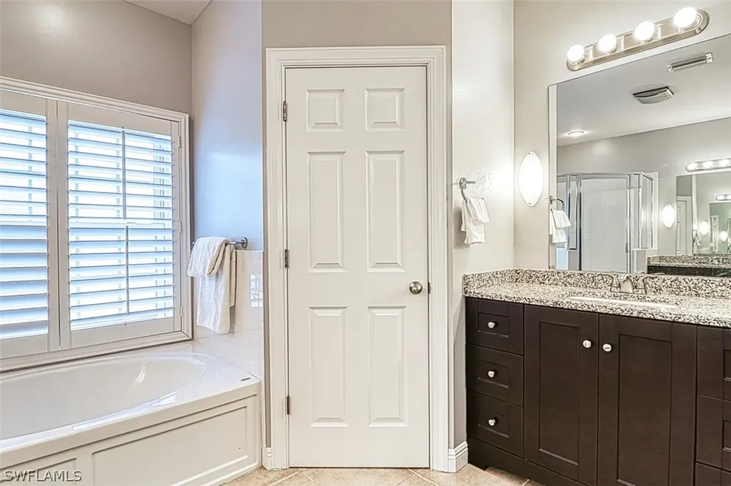 7887 Sandel Wood Circle W Fort Myers FL 33908