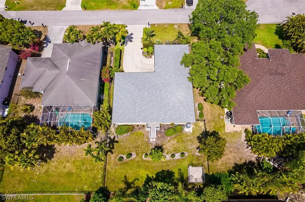 7887 Sandel Wood Circle W Fort Myers FL 33908