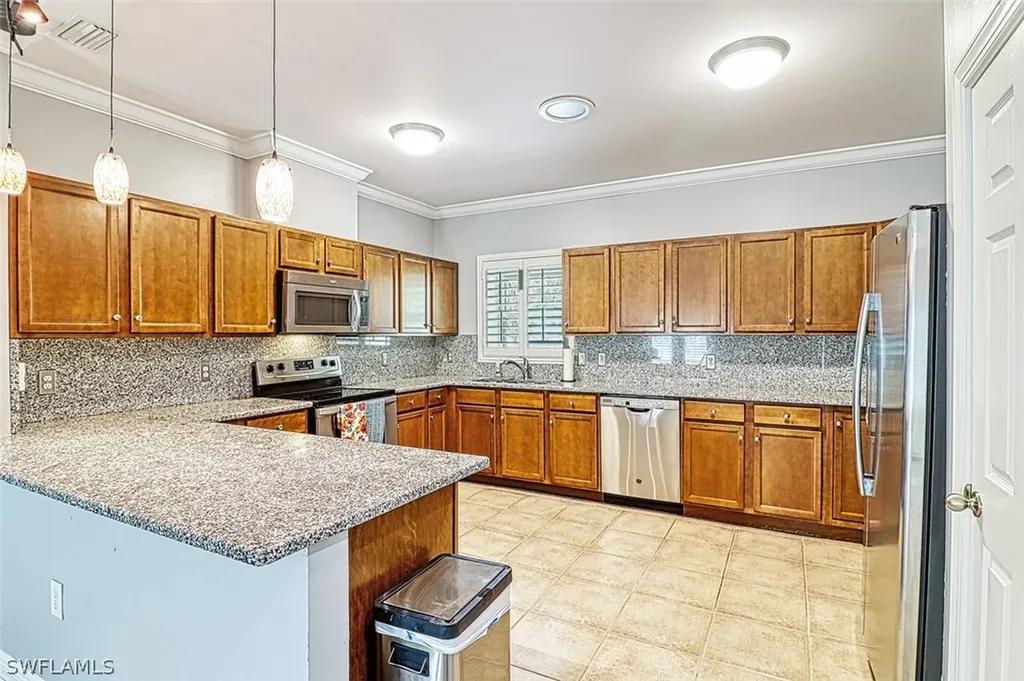 7887 Sandel Wood Circle W Fort Myers FL 33908