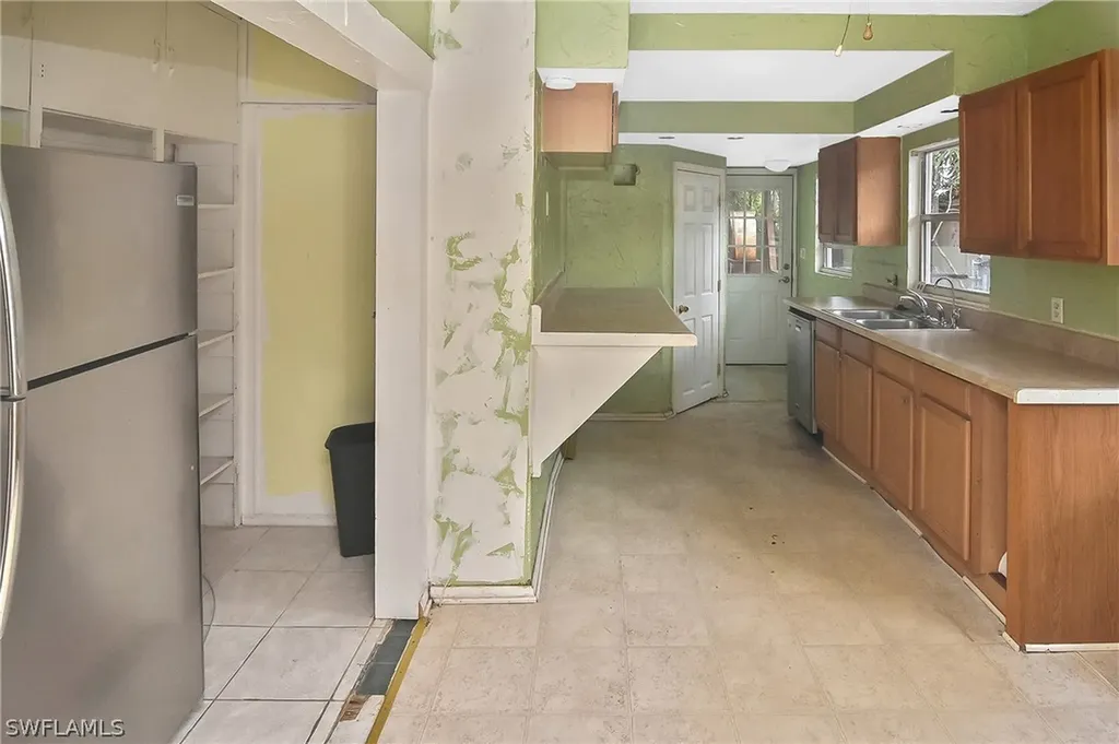 2263 Franklin Street Fort Myers FL 33901