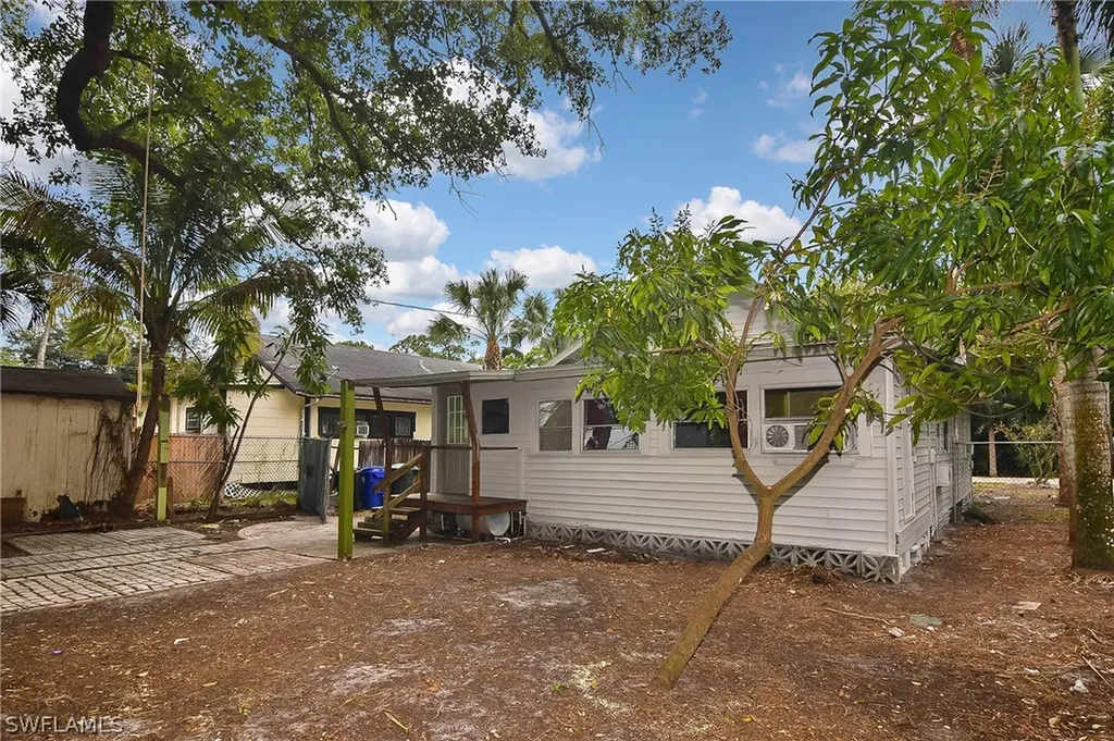 2263 Franklin Street Fort Myers FL 33901