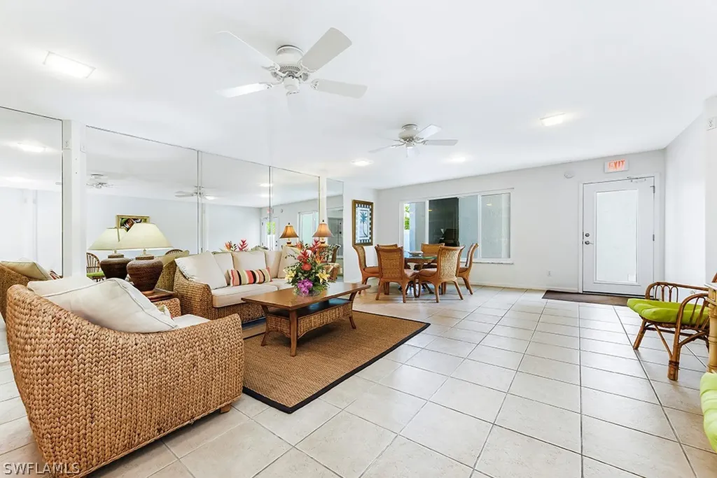 4200 Belair Lane Naples FL 34103
