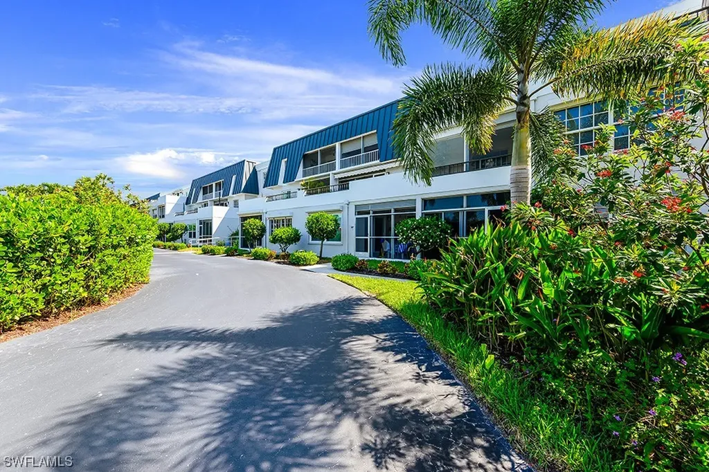 4200 Belair Lane Naples FL 34103