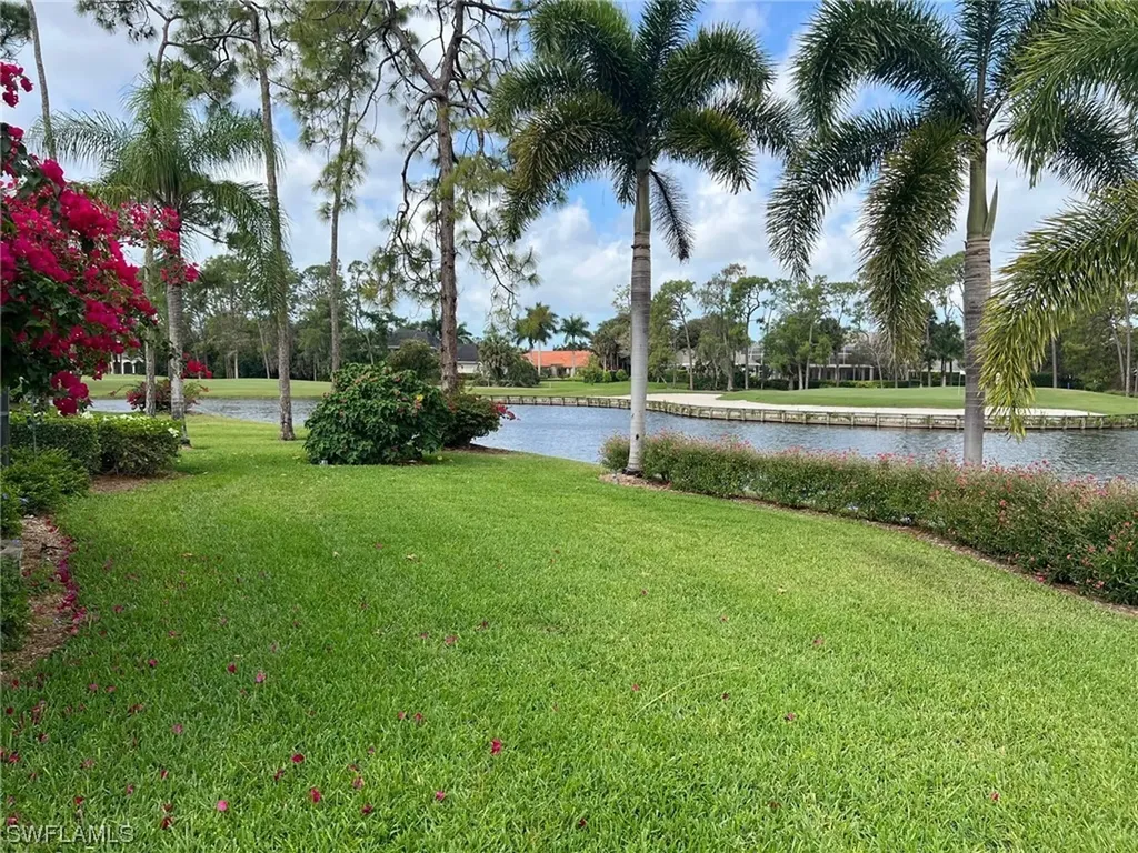 4588 Oak Leaf Drive Naples FL 34119