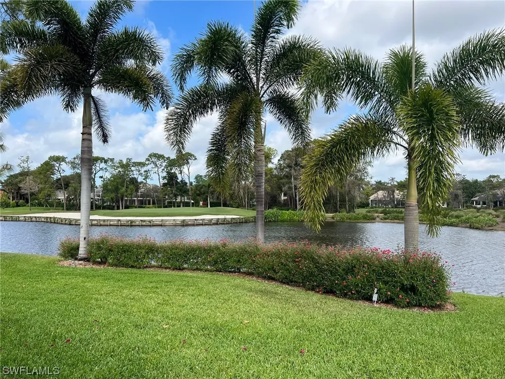 4588 Oak Leaf Drive Naples FL 34119
