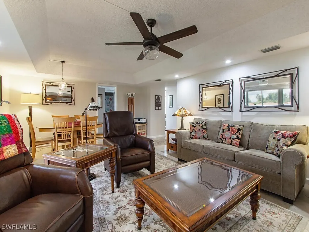 111 Penny Lane Naples FL 34112
