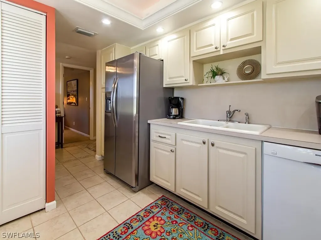 111 Penny Lane Naples FL 34112