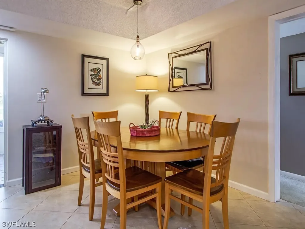 111 Penny Lane Naples FL 34112