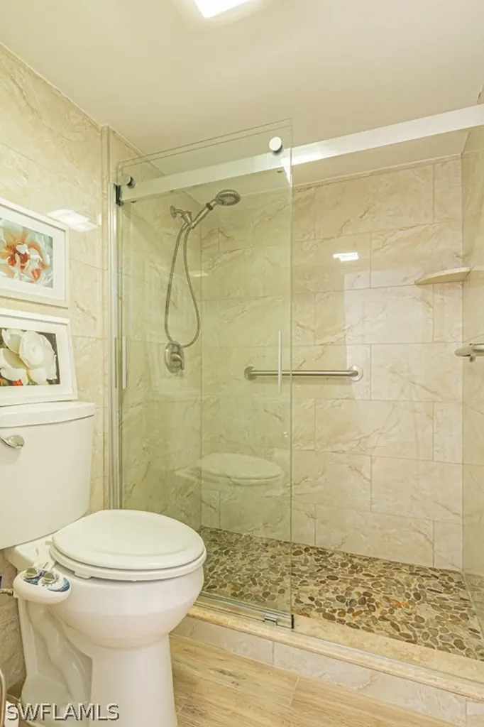 528 Retreat Drive Naples FL 34110