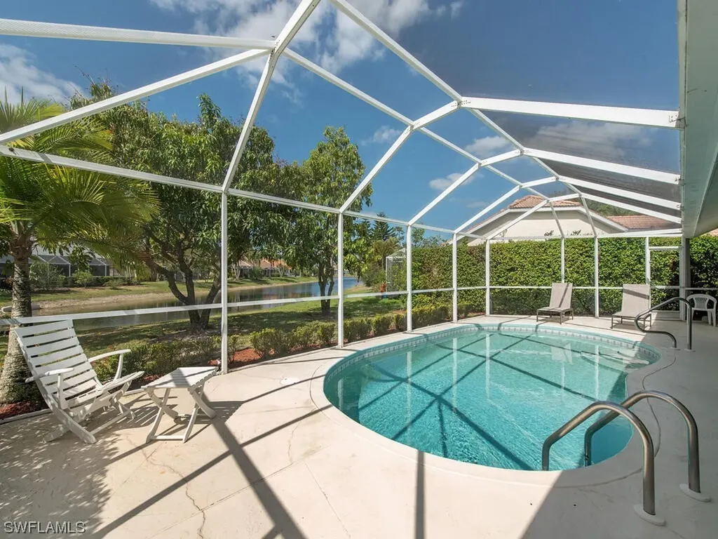 5192 Lochwood Court Naples FL 34112