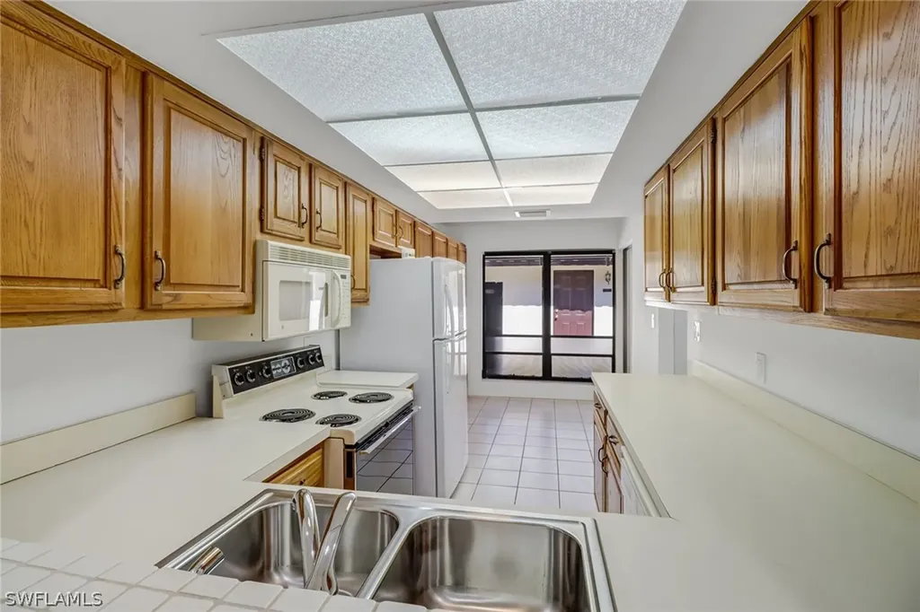 2136 Buckingham Lane Naples FL 34112