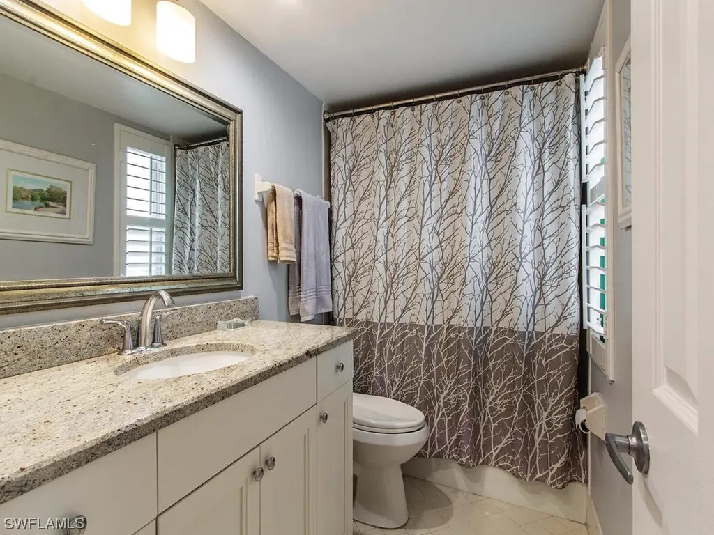 111 Penny Lane Naples FL 34112