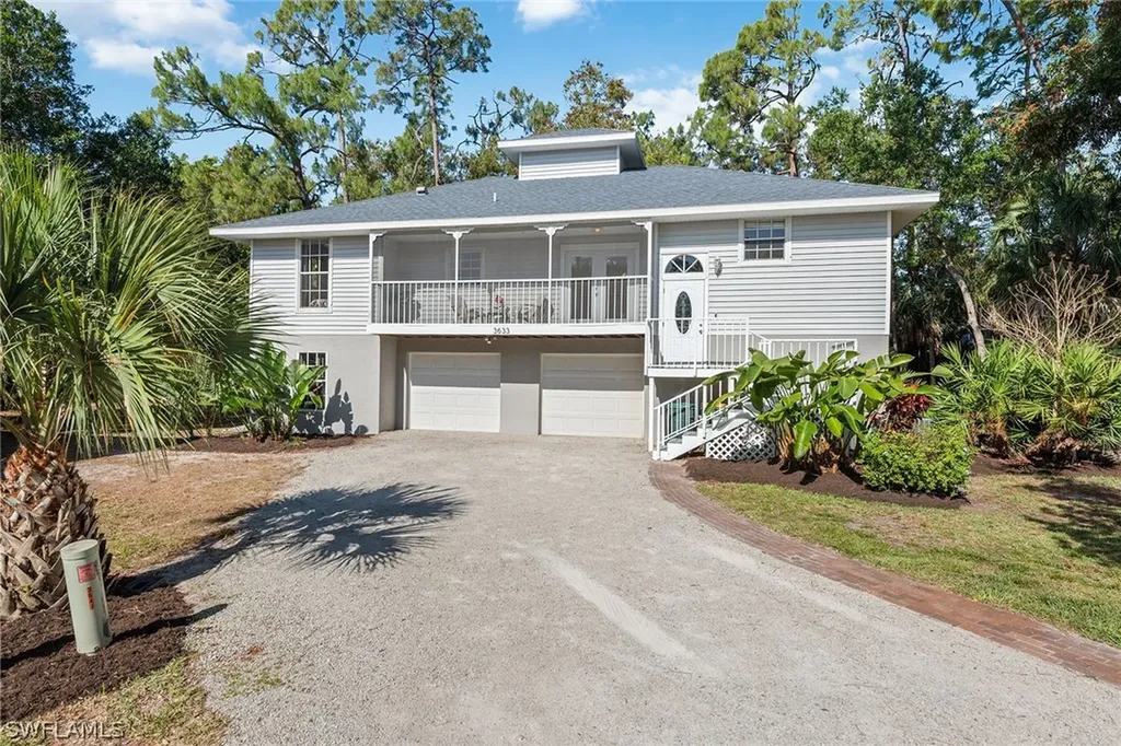 3633 Cottage Club Lane Naples FL 34105