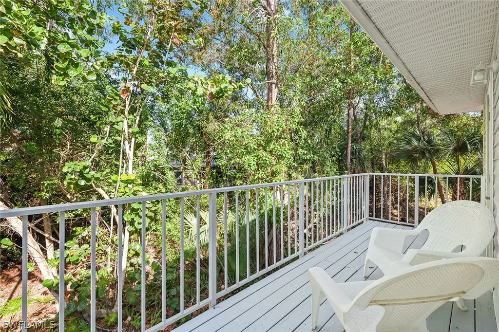 3633 Cottage Club Lane Naples FL 34105
