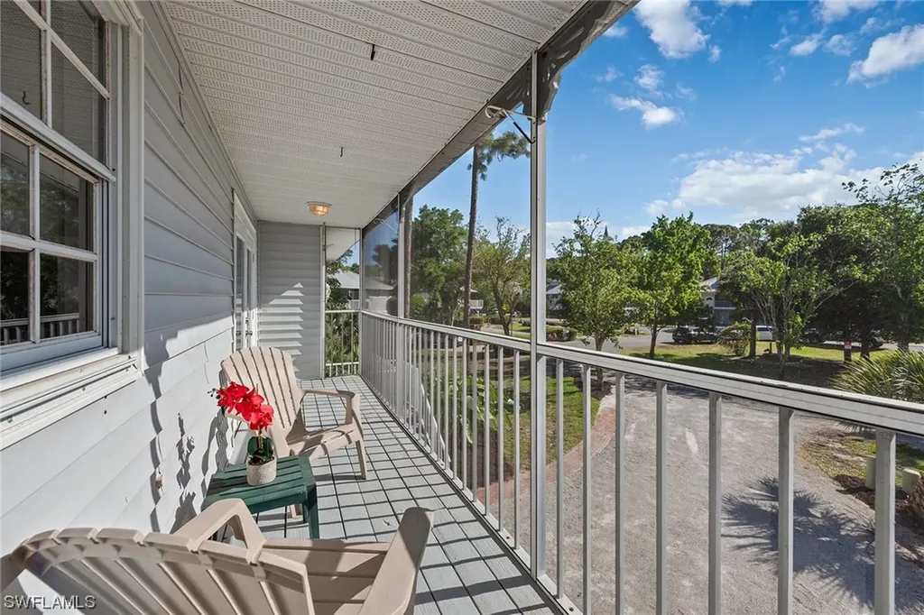 3633 Cottage Club Lane Naples FL 34105