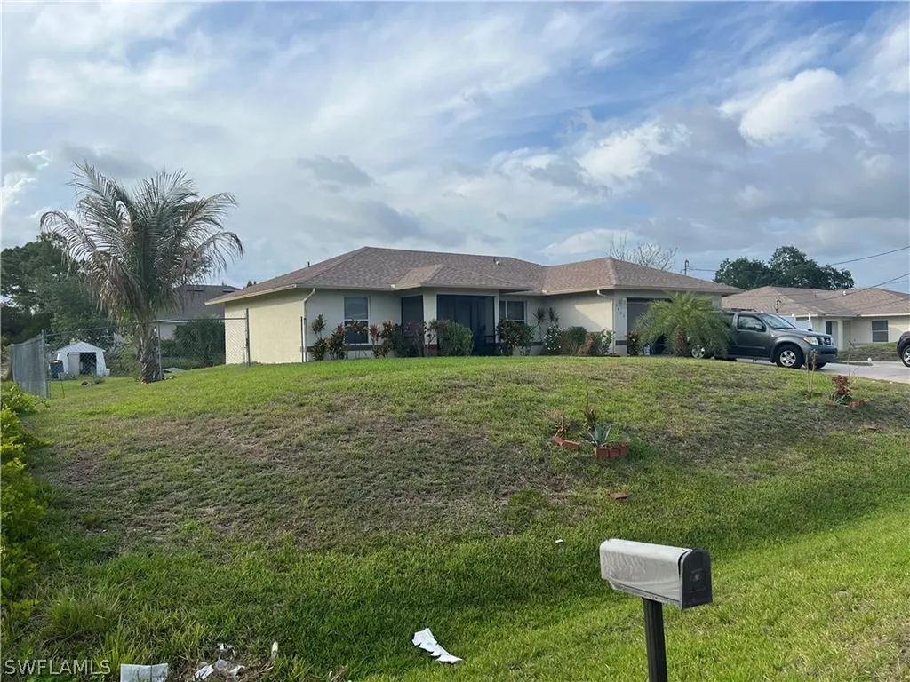 2432 Paul Avenue S Lehigh Acres FL 33973