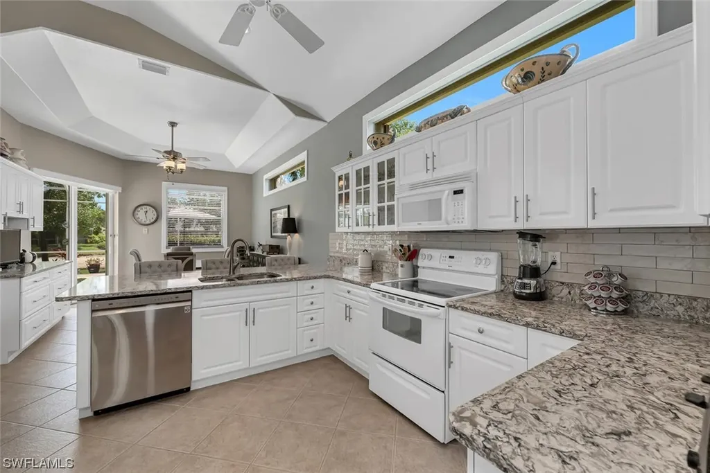 8102 Tauren Court Naples FL 34119