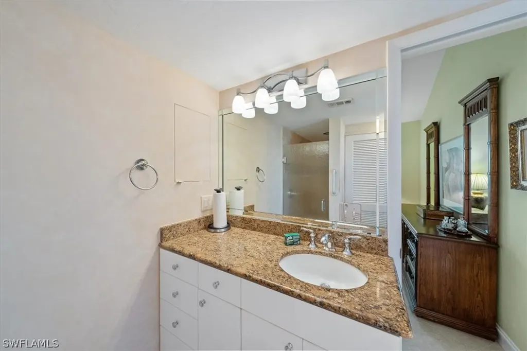 4714 West Boulevard Naples FL 34103