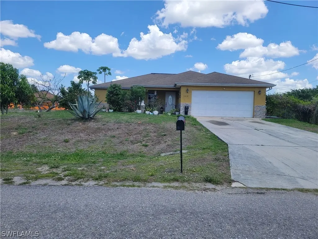 3318 34th Street SW Lehigh Acres FL 33976