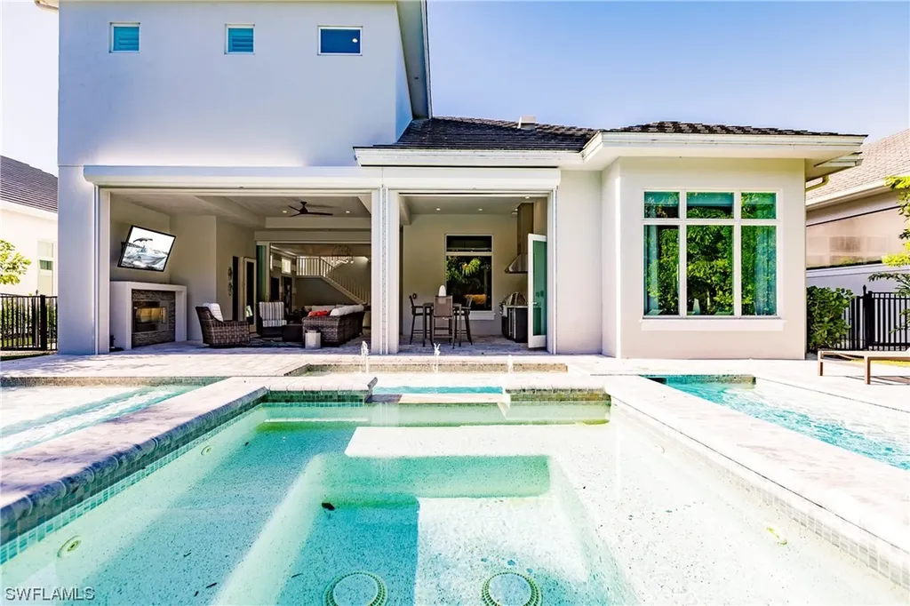 6831 Mangrove Avenue Naples FL 34109