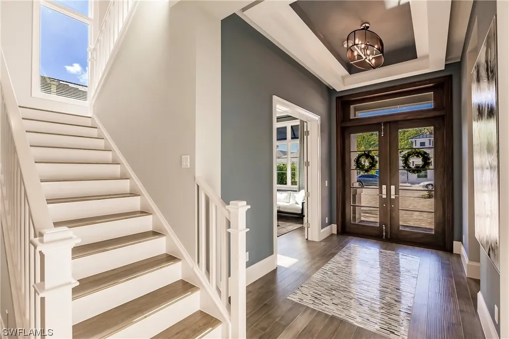 6831 Mangrove Avenue Naples FL 34109