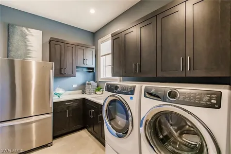 6831 Mangrove Avenue Naples FL 34109