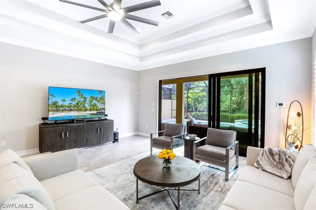 6589 Roma Way Naples FL 34113