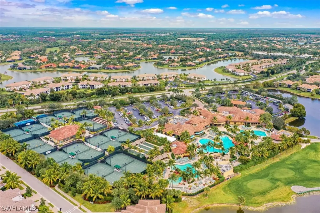 6589 Roma Way Naples FL 34113