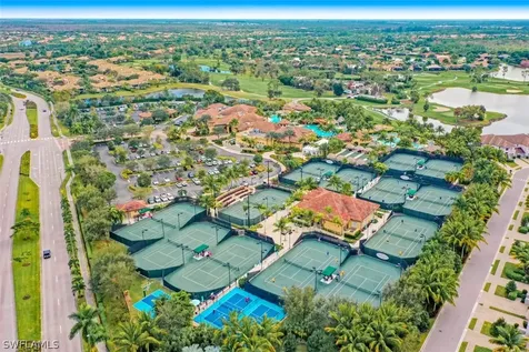 6589 Roma Way Naples FL 34113