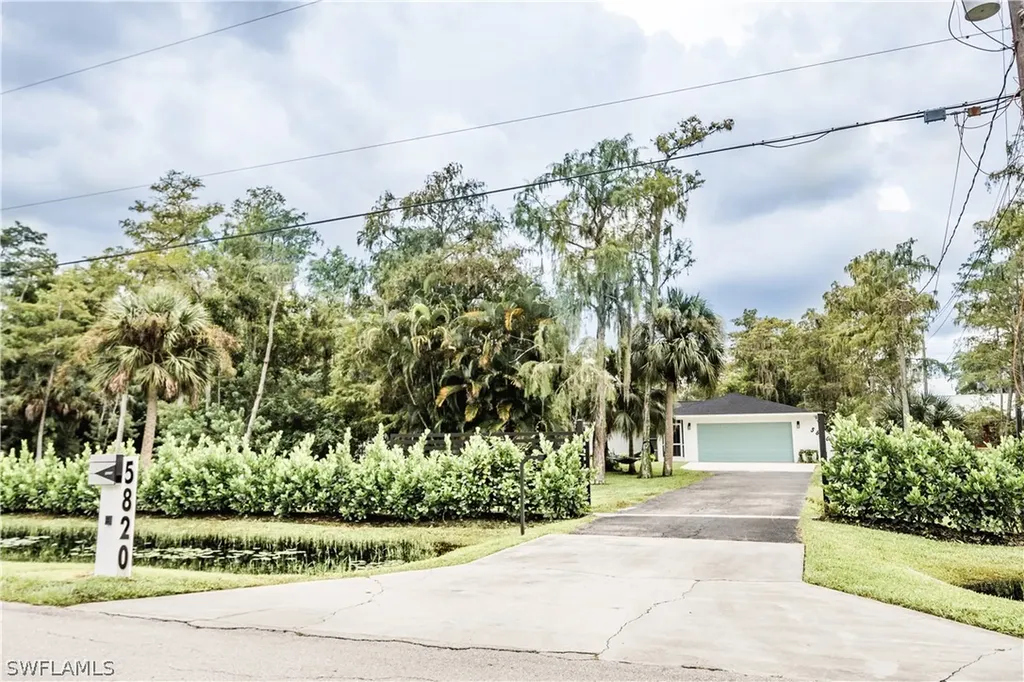 5820 Lancewood Way Naples FL 34116