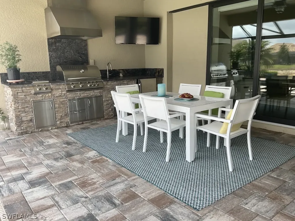 7590 Blackberry Drive Naples FL 34114
