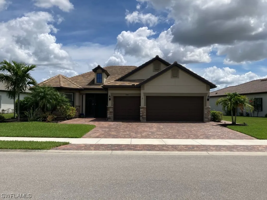 7590 Blackberry Drive Naples FL 34114