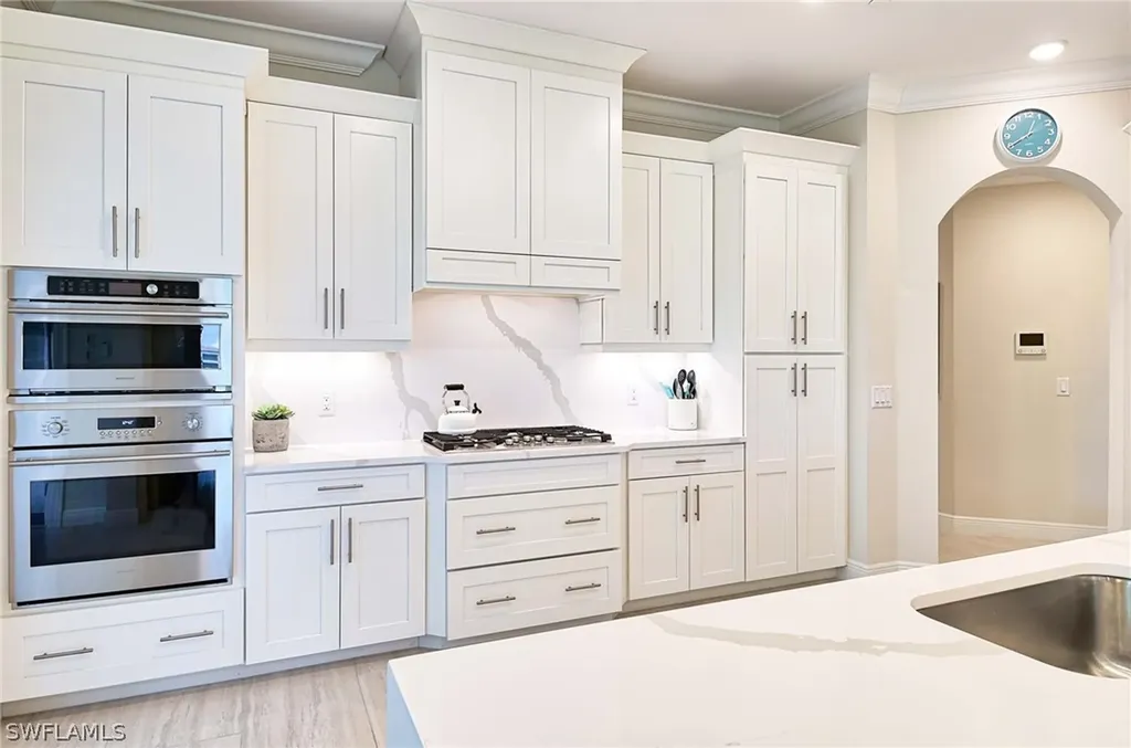16375 Viansa Way Naples FL 34110