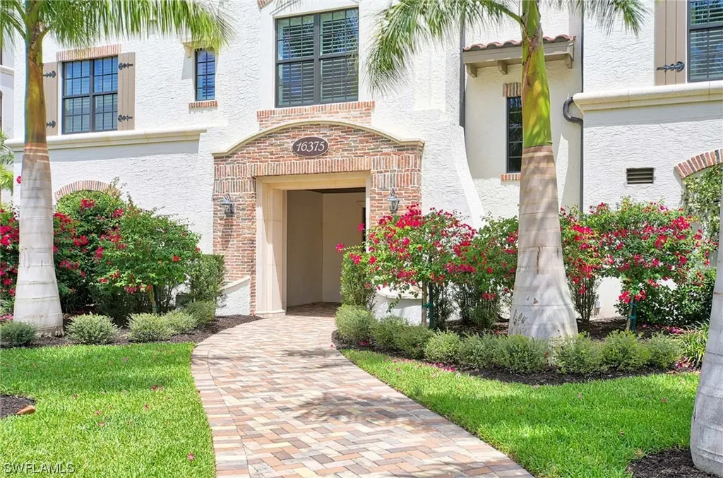 16375 Viansa Way Naples FL 34110