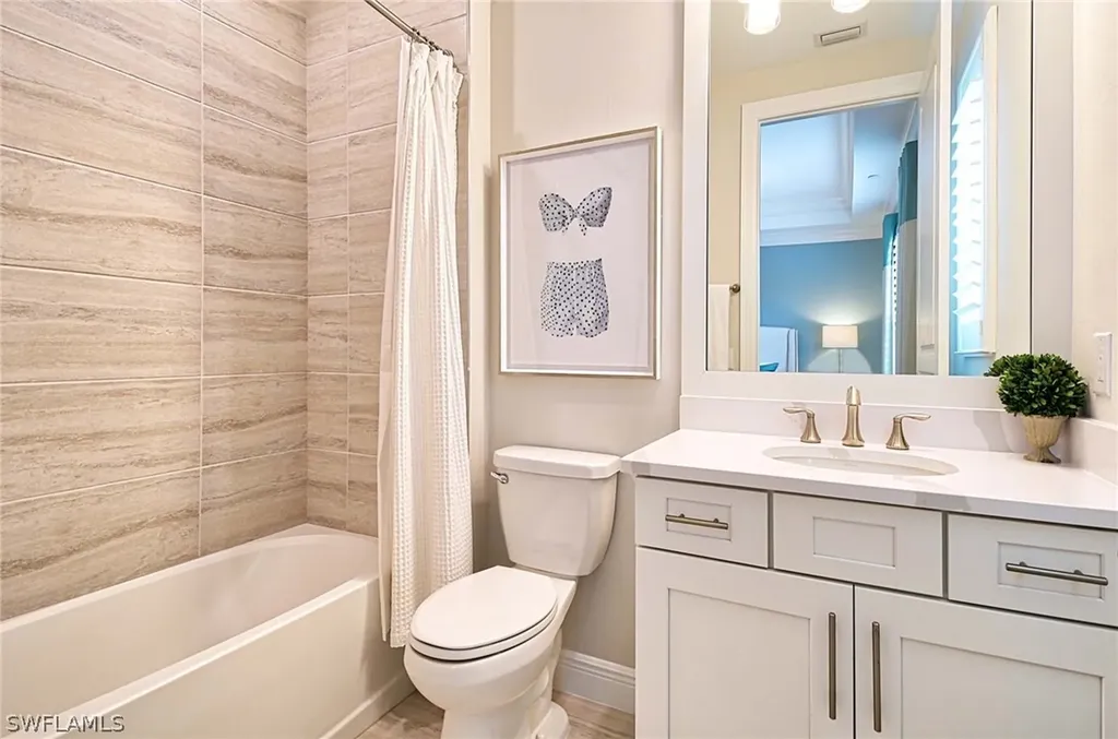 16375 Viansa Way Naples FL 34110